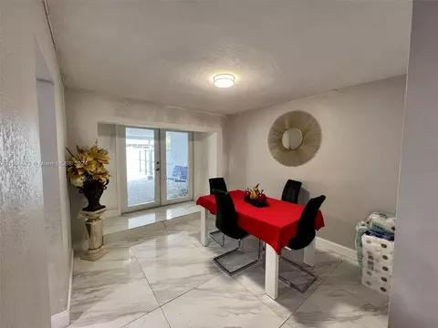 Dining - 924 W 79th Pl, Hialeah, FL 33014 photo 1 of 1