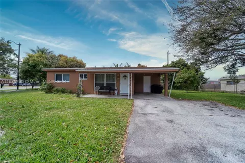 241 NE 26th St, Pompano Beach, FL 33064