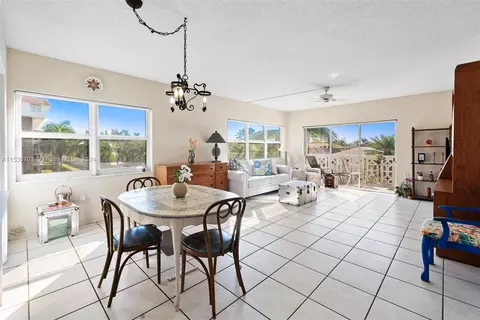 3209 S Ocean Dr #3O, Hallandale Beach, FL 33009