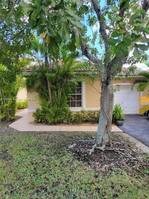 1176 SW 180th Ter, Pembroke Pines, FL 33029