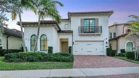 1118 SW 113th Way, Pembroke Pines, FL 33025