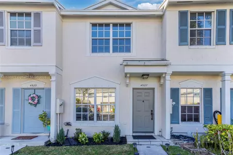 4927 SW 31st Ter, Fort Lauderdale, FL 33312