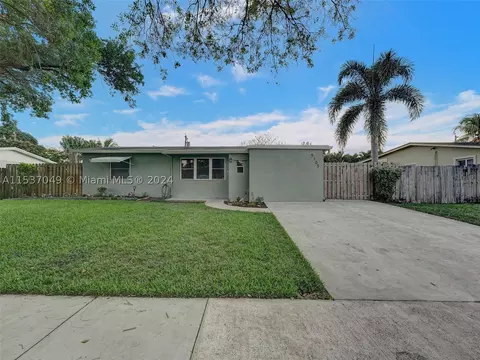 5105 SW 92nd Ter, Cooper City, FL 33328