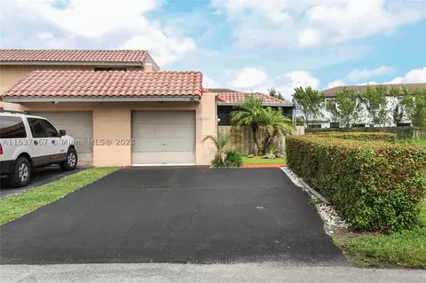 20641 NE 7th Ct, Miami, FL 33179