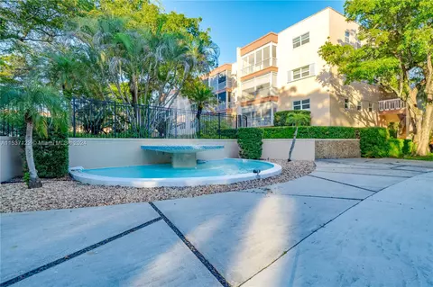 6701 Cypress Rd #308, Plantation, FL 33317