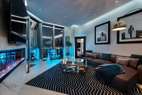 851 NE 1st Ave #2505, Miami, FL 33132
