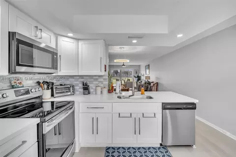3004 Portofino Isle #L2, Coconut Creek, FL 33066