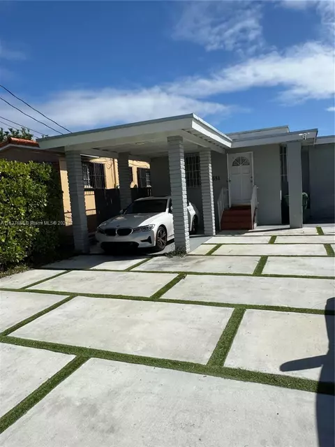 551 NW 59th Ct, Miami, FL 33126