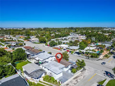 View/Area - 6220 E 4th Ave, Hialeah, FL 33013 photo 5 of 5