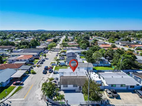 View/Area - 6220 E 4th Ave, Hialeah, FL 33013 photo 2 of 5