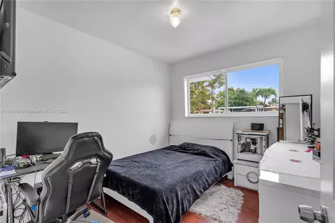 Bedroom - 6220 E 4th Ave, Hialeah, FL 33013 photo 1 of 7