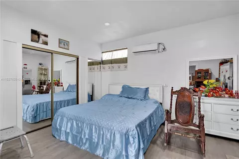 Bedroom - 6220 E 4th Ave, Hialeah, FL 33013 photo 6 of 7