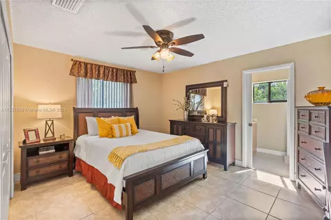 Bedroom - 7400 Sabal Dr, Miami Lakes, FL 33014 photo 4 of 8