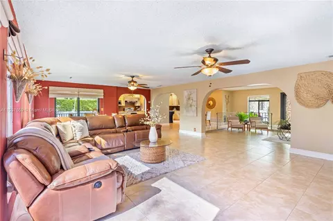 Living - 7400 Sabal Dr, Miami Lakes, FL 33014 photo 5 of 6