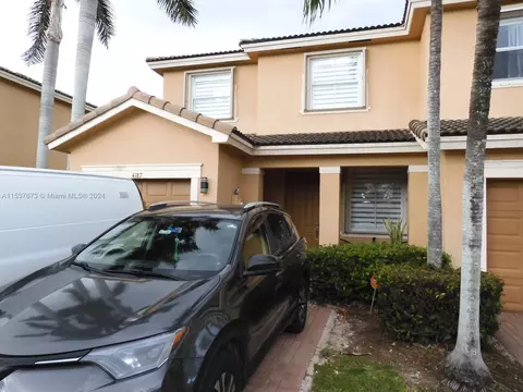 4187 NE 11th St, Homestead, FL 33033