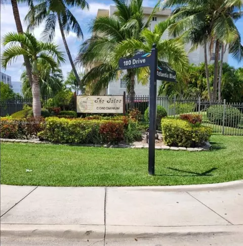 250 181st Dr #304, Sunny Isles Beach, FL 33160