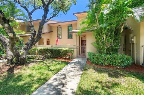 2352 NW 39th Ave #2352, Coconut Creek, FL 33066