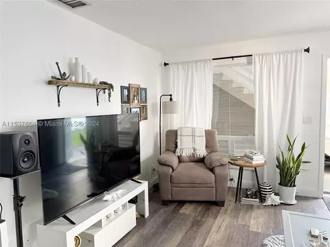 3600 Monroe St #2, Hollywood, FL 33021