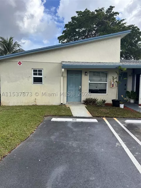 3001 NW 4th Ter #144, Pompano Beach, FL 33064
