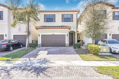 4610 NW 58th St, Tamarac, FL 33319
