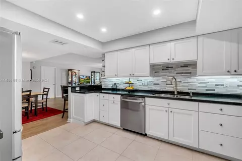 3200 Port Royale Dr N #308, Fort Lauderdale, FL 33308