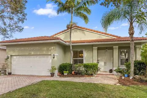 2325 SW 131st Ave, Miramar, FL 33027