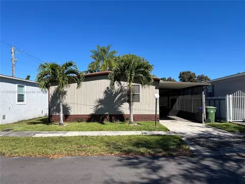 21431 NW 7th Ct, Pembroke Pines, FL 33029