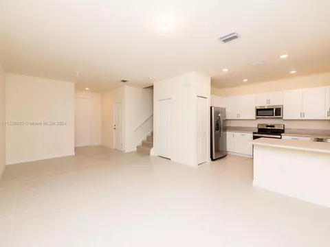 Other - 3358 W 112th St #3358, Hialeah, FL 33018 photo 4 of 18
