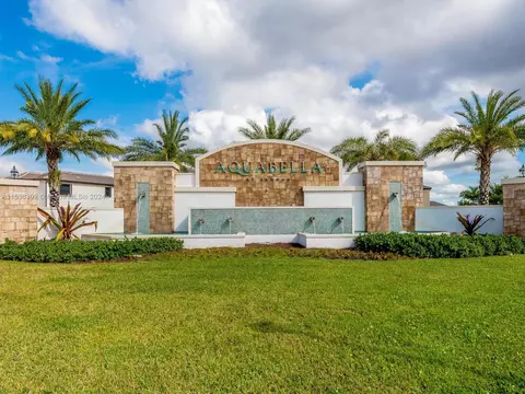 Exterior - 3358 W 112th St #3358, Hialeah, FL 33018 photo 24 of 27