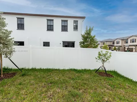 Other - 3358 W 112th St #3358, Hialeah, FL 33018 photo 14 of 18