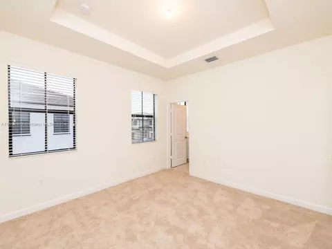 Bedroom - 3358 W 112th St #3358, Hialeah, FL 33018 photo 4 of 6