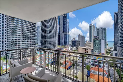 999 SW 1st Ave #2102, Miami, FL 33130