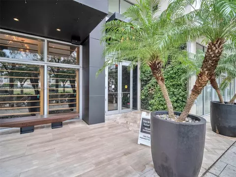 3470 E Coast Ave #H0504, Miami, FL 33137