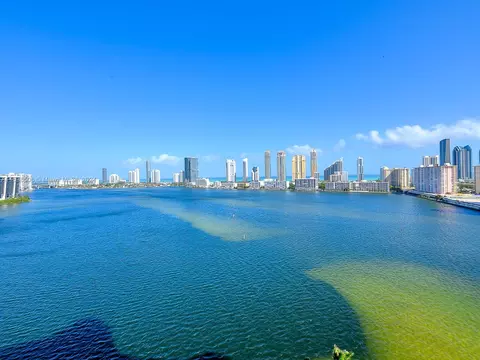 2600 Island Blvd #1804, Aventura, FL 33160