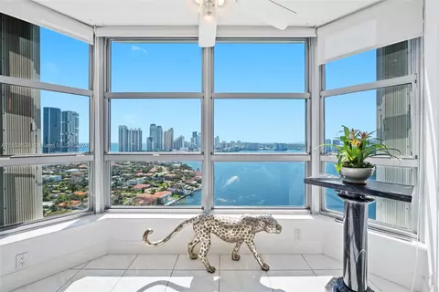 19195 NE 36th Ct #2910, Aventura, FL 33180