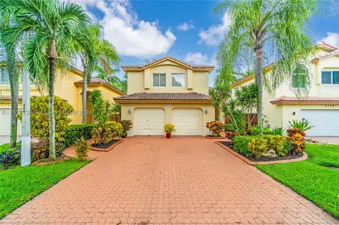 5232 NW 113th Pl, Doral, FL 33178