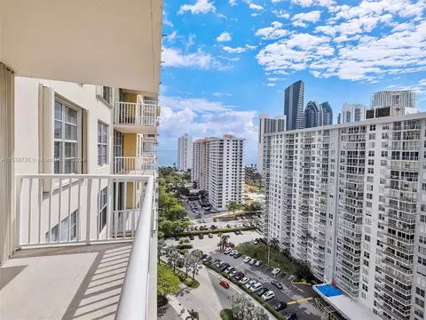 231 174th St #2108, Sunny Isles Beach, FL 33160