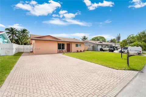 6904 NW 33rd Ter, Fort Lauderdale, FL 33309
