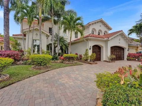 3325 Lago De Talavera, Lake Worth, FL 33467