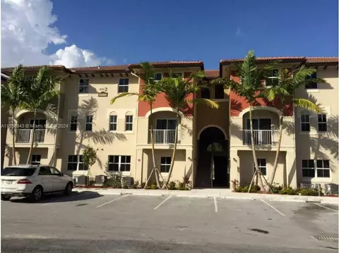8620 NW 97 Ave #204, Doral, FL 33178