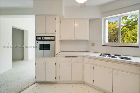 2845 Granada Blvd #2A, Coral Gables, FL 33134 photo 14