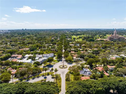 View/Area - 2845 Granada Blvd #2A, Coral Gables, FL 33134 photo 3 of 7