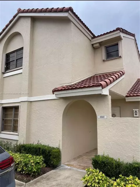 6445 NW 171st St #6445, Hialeah, FL 33015