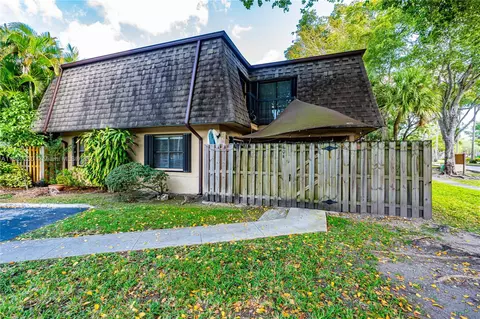 13985 SW 94th Cir Ln #104-1, Miami, FL 33186