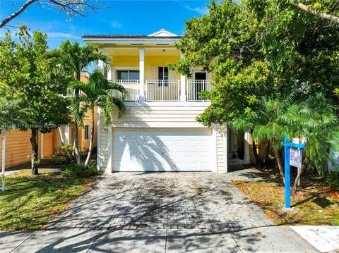 3449 NE 4th St, Homestead, FL 33033