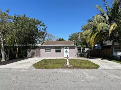 6129 Call St, Hollywood, FL 33024