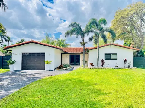 4311 SW 73rd Ter, Davie, FL 33314