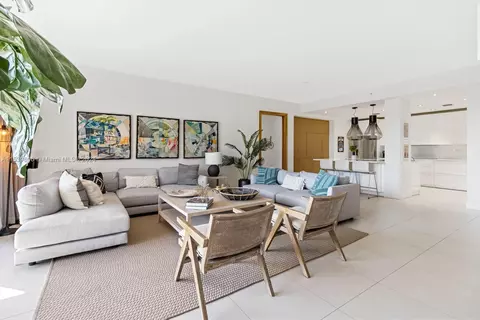 151 Crandon Blvd #202-204, Key Biscayne, FL 33149