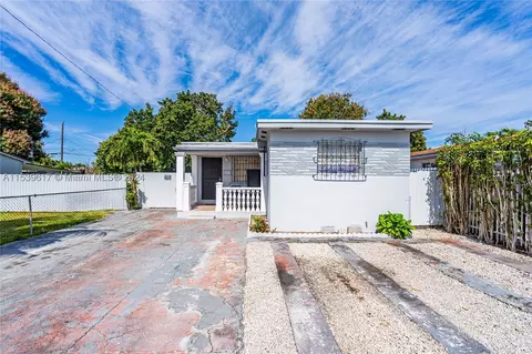 547 E 35th St, Hialeah, FL 33013
