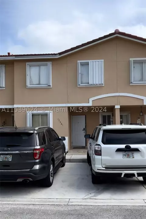 17561 SW 140th Ct, Miami, FL 33177